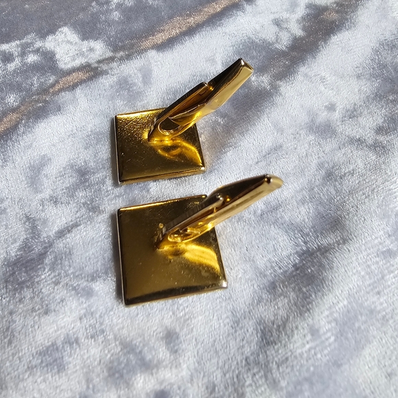 Gold Cufflinks - Picture 3 of 3